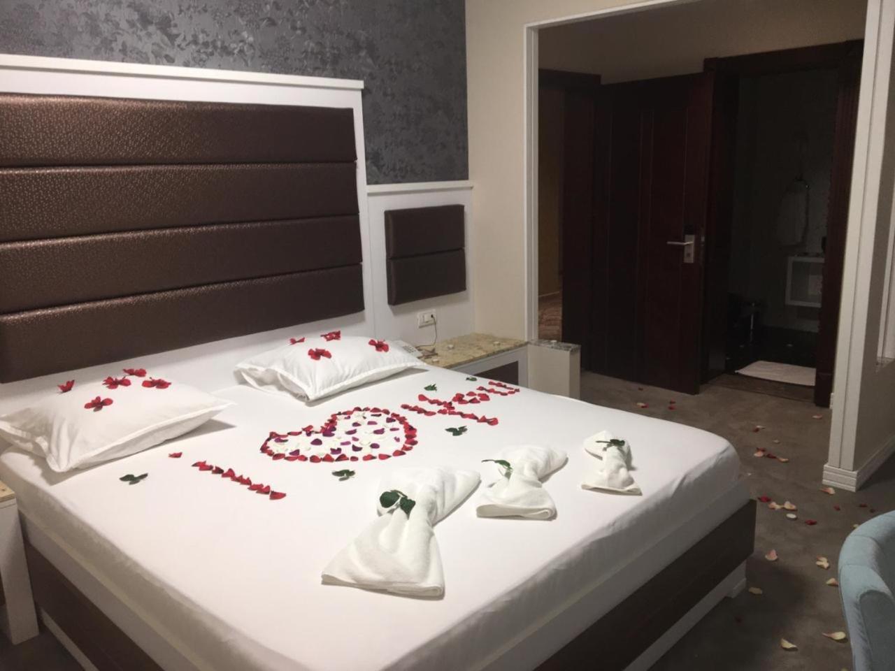 Hotel Admiral พริเซรน ภายนอก รูปภาพ