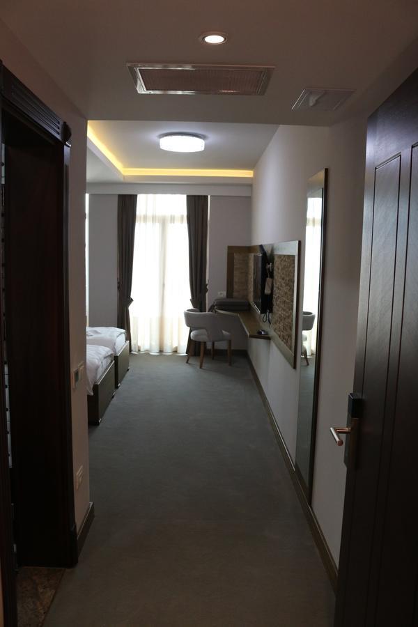 Hotel Admiral พริเซรน ภายนอก รูปภาพ