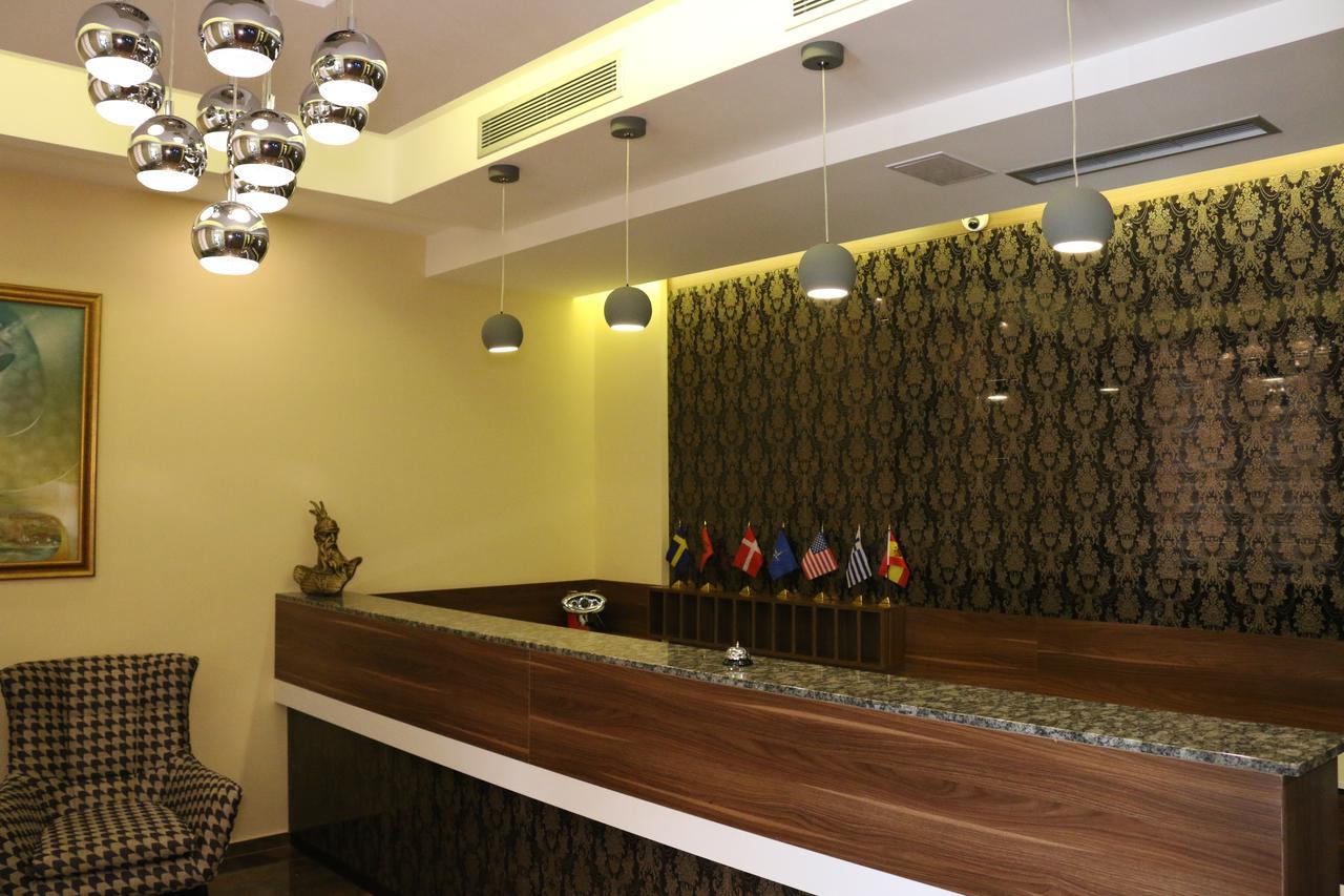 Hotel Admiral พริเซรน ภายนอก รูปภาพ