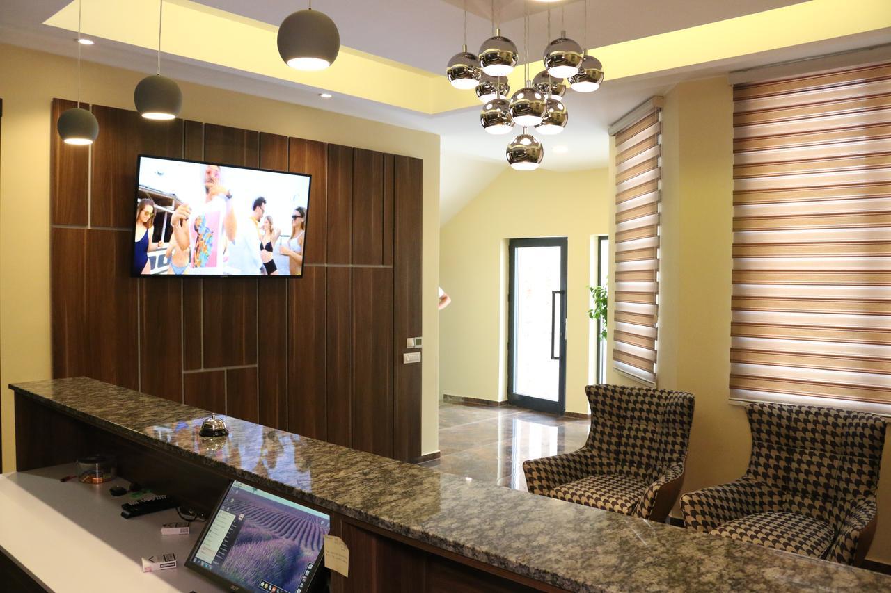 Hotel Admiral พริเซรน ภายนอก รูปภาพ