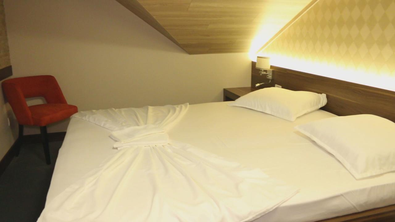 Hotel Admiral พริเซรน ภายนอก รูปภาพ